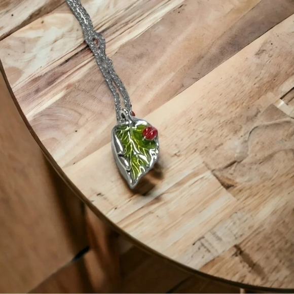 1 LEFT! Silver Lady Bug Necklace - Picture 2 of 2